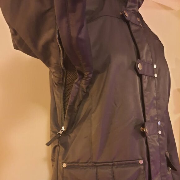 Burton Chopper Snowboarding Jacket / Ski Coat - Women's Winter Jacket, Medium - Picture 6 of 7